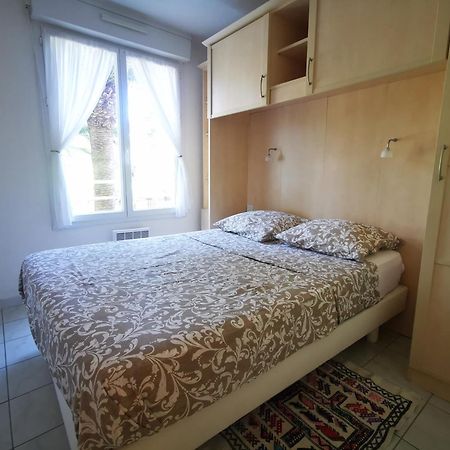 Apartmán Le Tropical Fréjus Exteriér fotografie