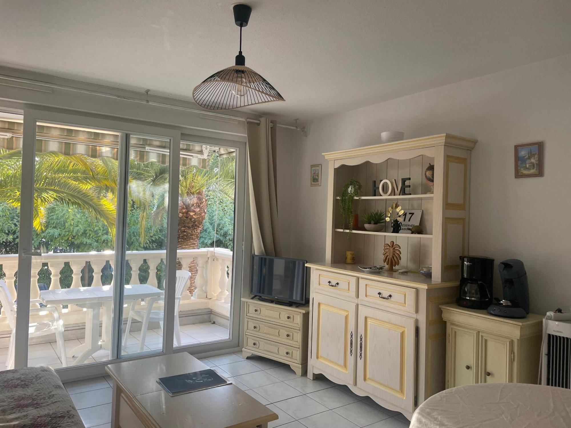 Apartmán Le Tropical Fréjus Exteriér fotografie